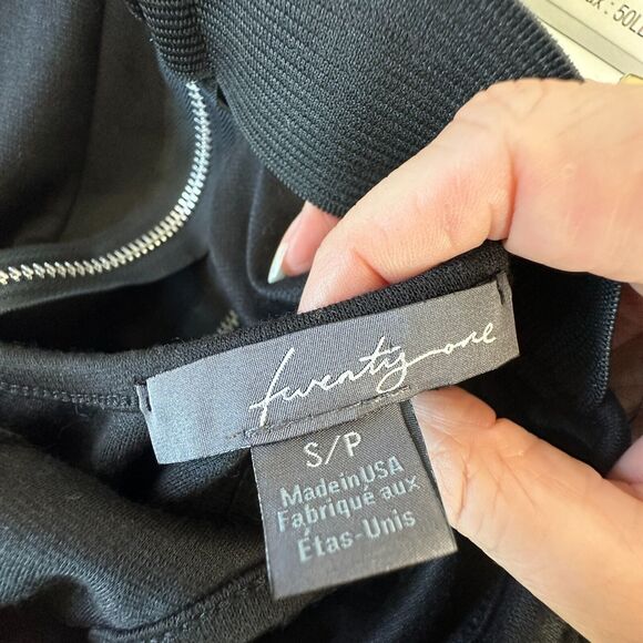 Sexy Satin Black Ruffle Sleeveless Mini Exposed Back T Design Small - Picture 5 of 11